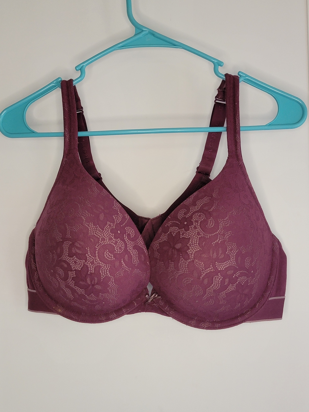 Maroon Lace Underwire Bra - Women's Intimates NWOT